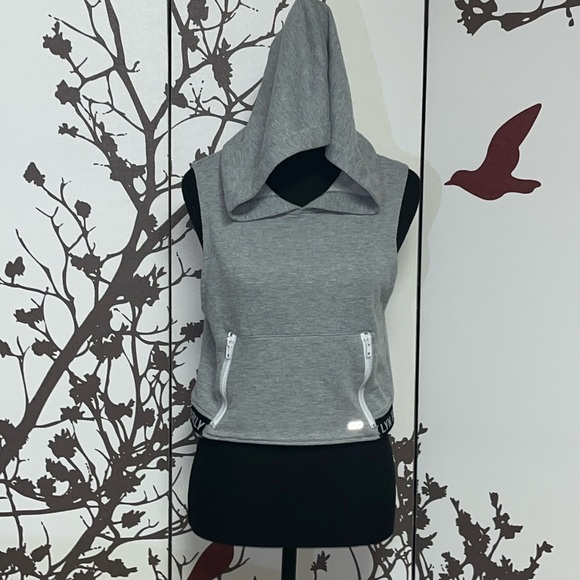 INFINITE PERFORMANCE BRKLYN S Grey Pullover Sleeveless Hooded w/Pocket NWOT $30 - Picture 2 of 13